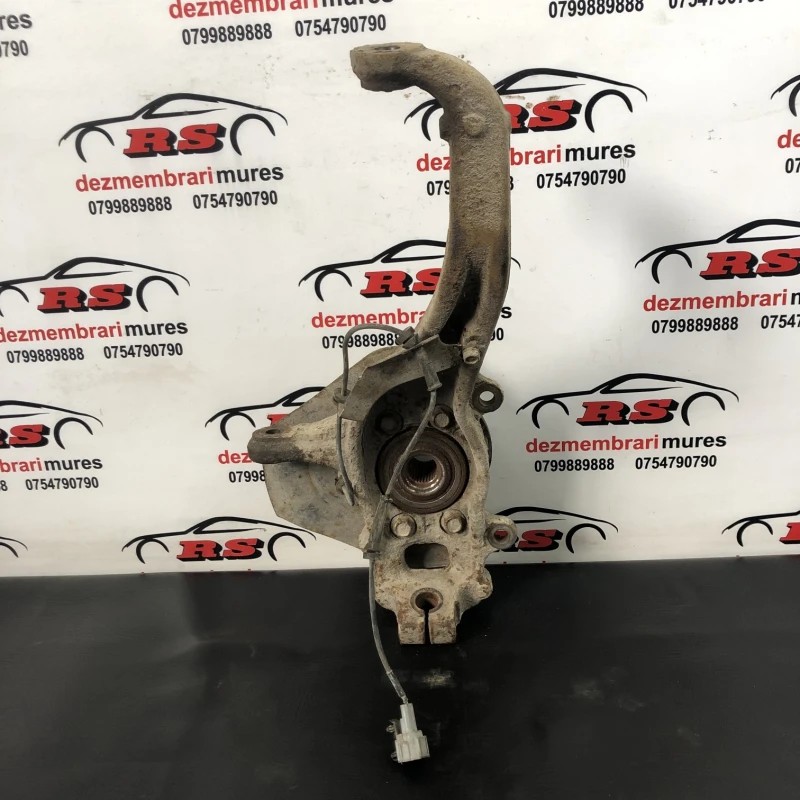 Fuzeta stanga fata / Nissan Navara D40 2011 / Directie si suspensie