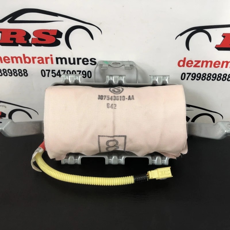 Airbag pasager / Toyota Yaris XP130 2014 / Interior