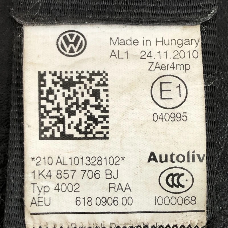 Centura dreapta fata / Volkswagen Golf MK6 2011 / Interior
