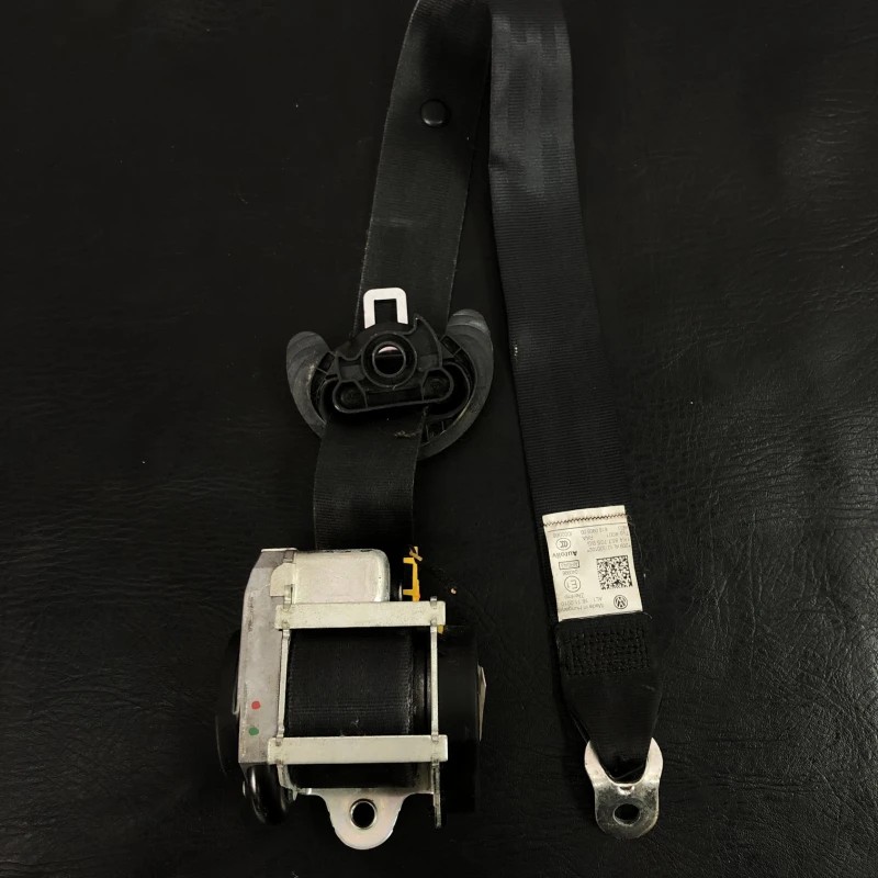 Centura stanga fata Volkswagen Golf MK6 2011