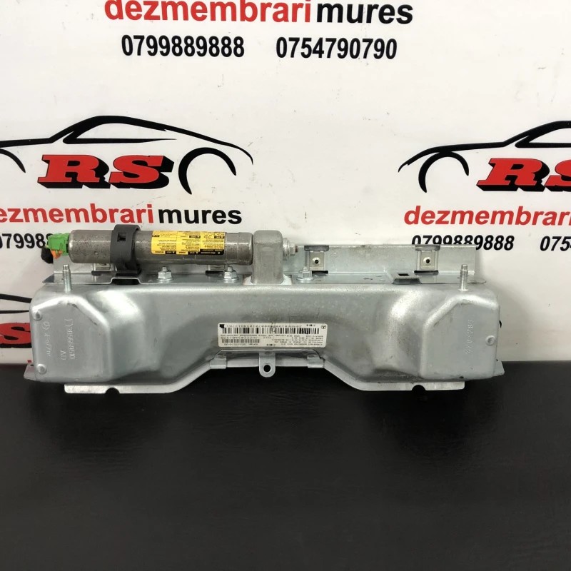 Airbag genunchi sofer / Mercedes-Benz C Class W204 2010 / Interior