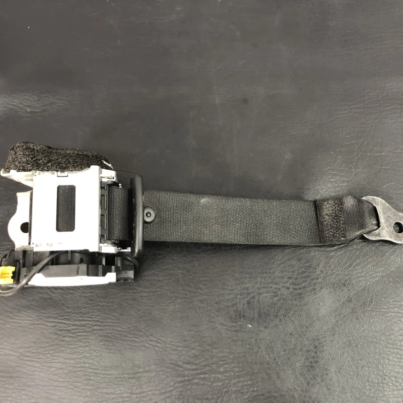 Centura stanga spate Mercedes-Benz 