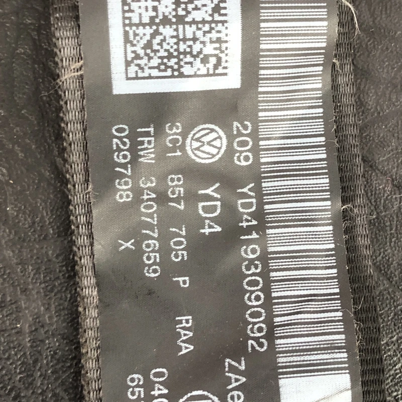 Centura stanga fata / Volkswagen Passat B7 2013 / Interior