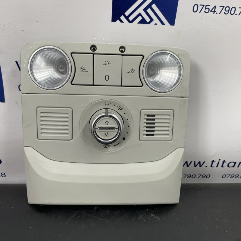 Lampa plafon / Volkswagen Sharan 7N 2013 / Interior