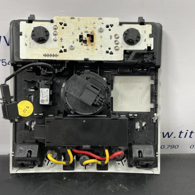 Lampa plafon / Volkswagen Sharan 7N 2013 / Interior