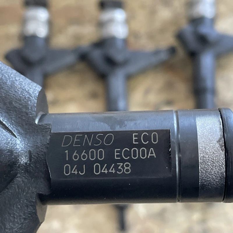 Injector / Nissan Navara D40 2007 / Motor, racire si evacuare