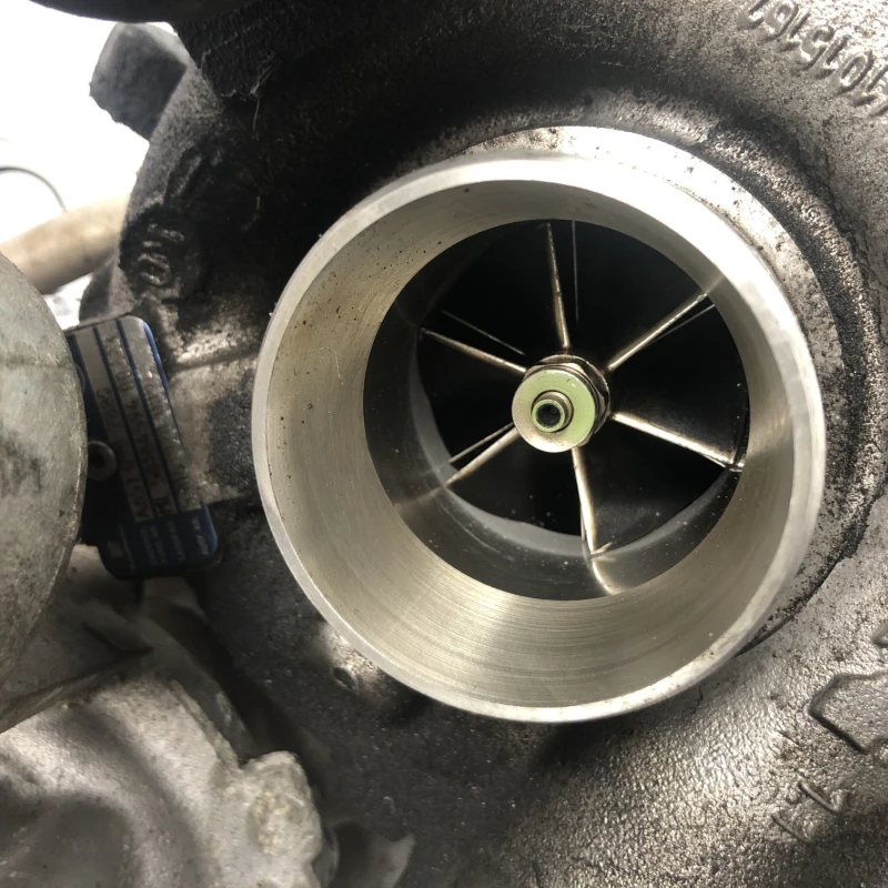 Turbosuflanta turbo turbina / Mercedes-Benz C Class W204 2011 / Motor, racire si evacuare