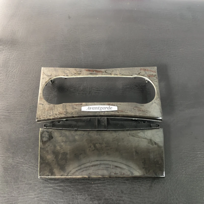 Ornament trim bord Mercedes-Benz 
