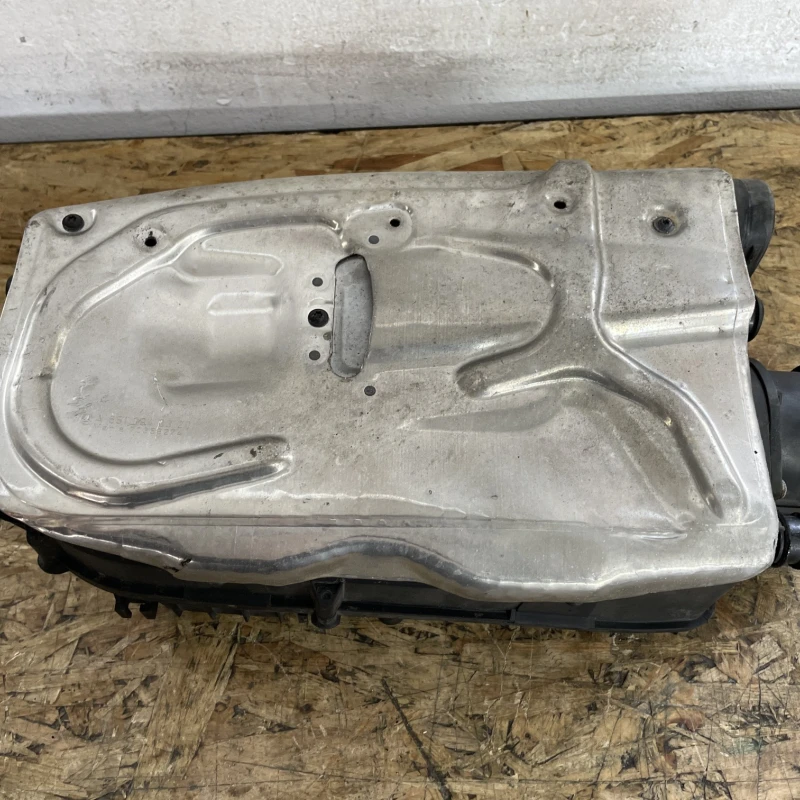 Carcasa filtru aer Mercedes-Benz 