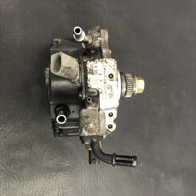 Pompa de injectie inalte / Mercedes-Benz C Class W204 2011 / Motor, racire si evacuare