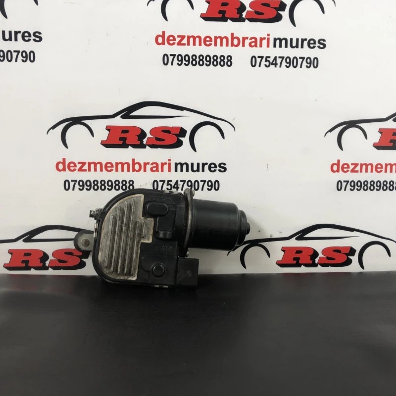 Motoras stergatoare parbriz / Volkswagen Passat B6 2010 / Caroserie, oglinzi si faruri