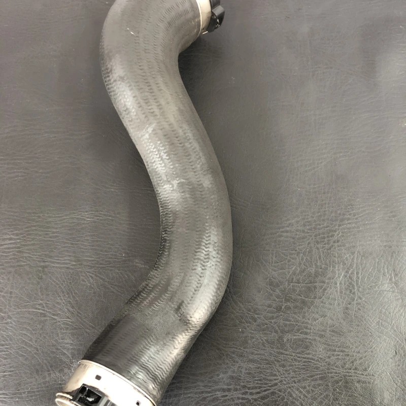 Furtun intercooler / Mercedes-Benz E Class W212 2016 / Motor, racire si evacuare