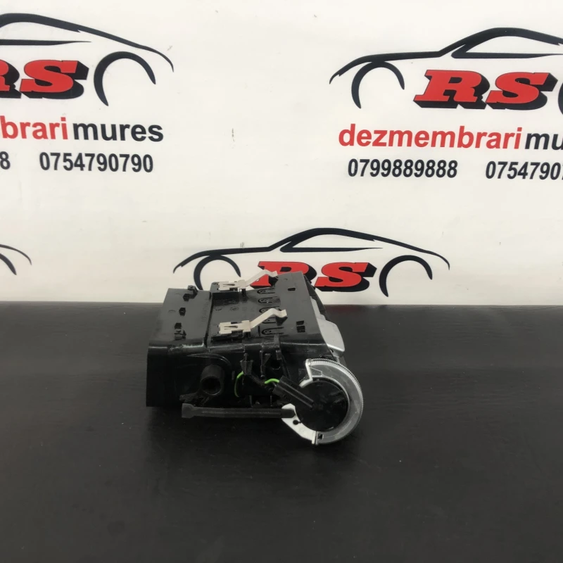 Grila aer bord / Mercedes-Benz E Class W212 2016 / Interior
