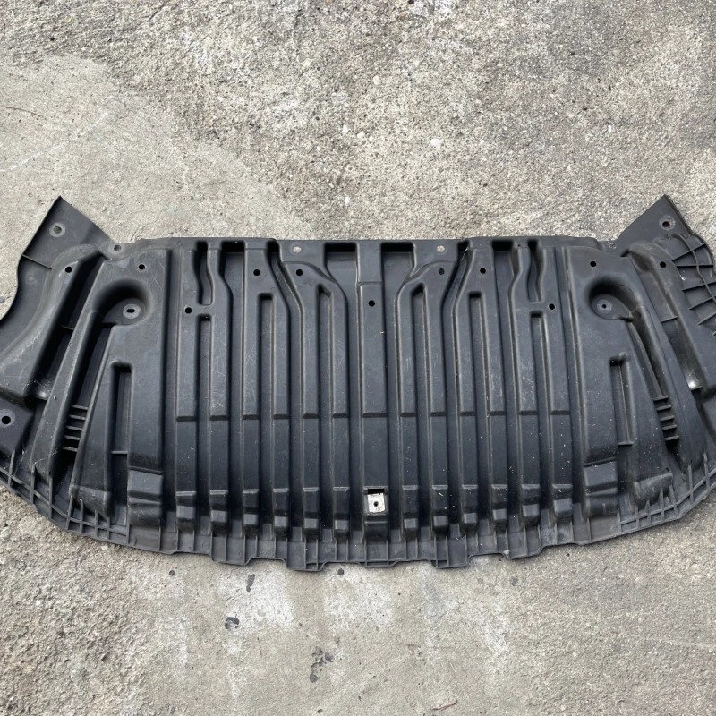 Scut motor / Mercedes-Benz E Class W212 2016 / Caroserie, oglinzi si faruri