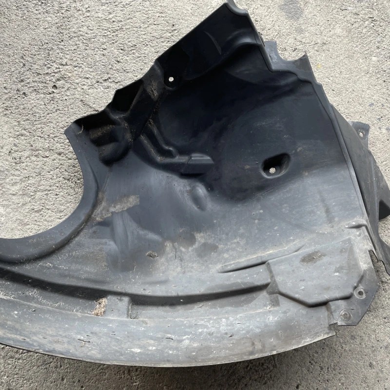 Carenaj dreapta fata partea din spate / Mercedes-Benz E Class W212 2016 / Caroserie, oglinzi si faruri