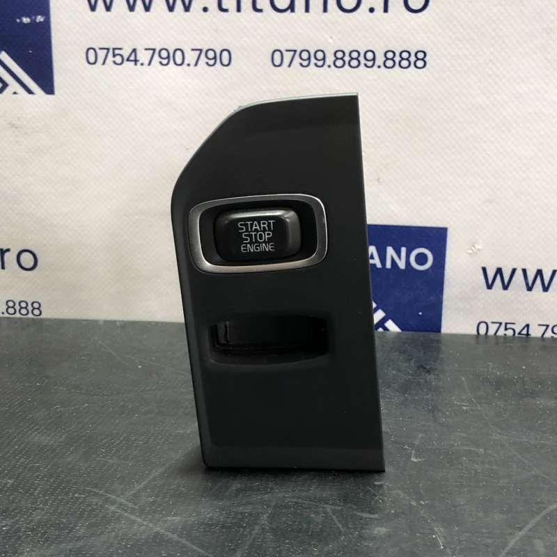 Contact start stop / Volvo XC60 D4 2016 / Interior