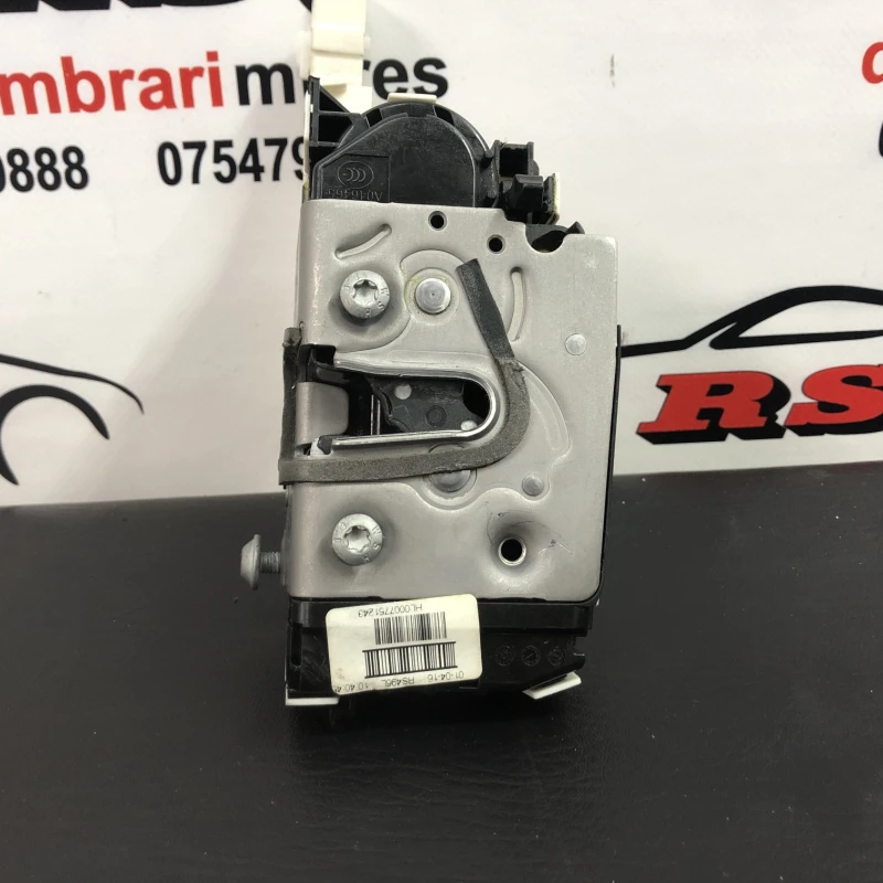 Iala broasca usa stanga spate / Mercedes-Benz E Class W212 2016 / Caroserie, oglinzi si faruri