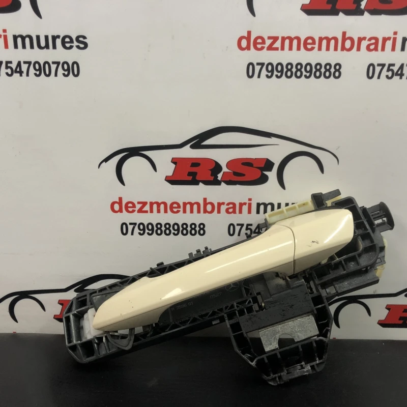 Maner usa stanga spate Mercedes-Benz 