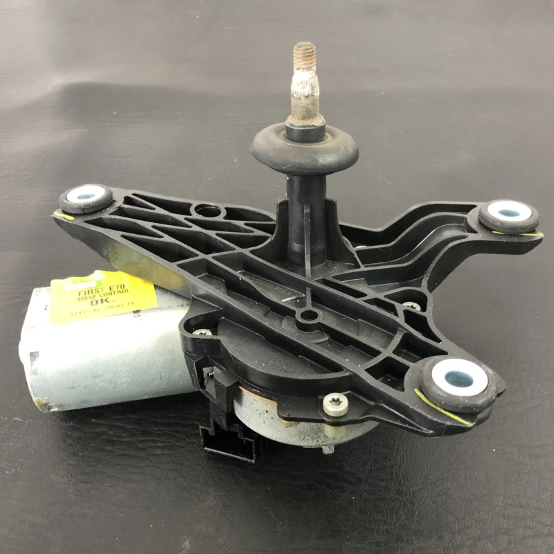Motoras stergator haion BMW 