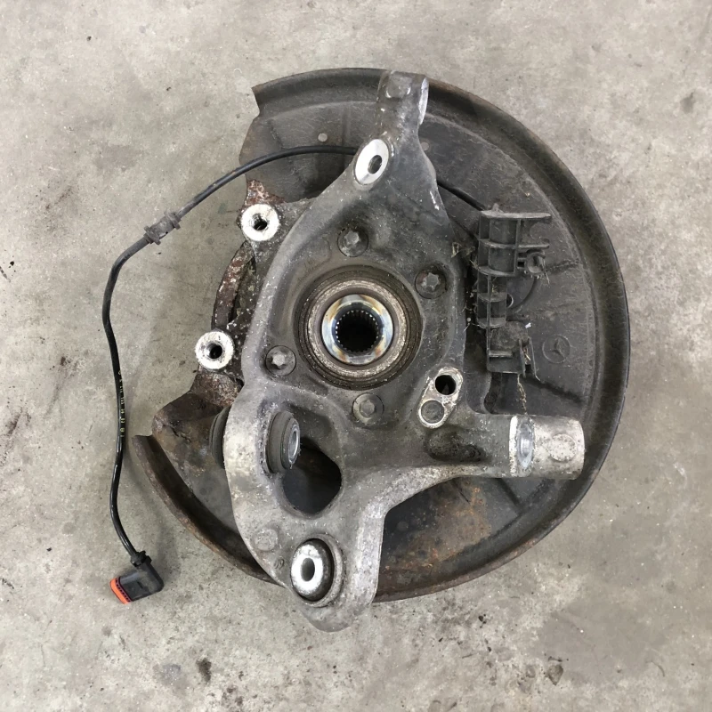 Fuzeta stanga spate / Mercedes-Benz E Class W212 2016 / Directie si suspensie