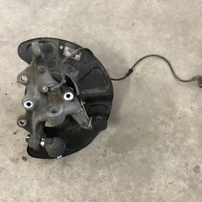 Fuzeta stanga fata / Mercedes-Benz E Class W212 2016 / Directie si suspensie