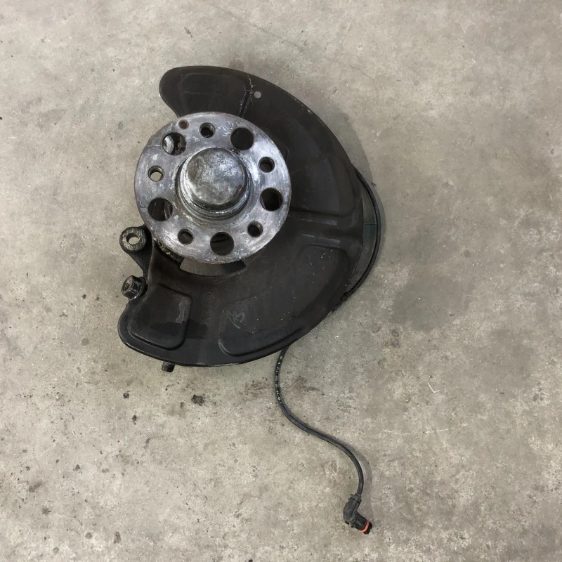 Fuzeta dreapta fata / Mercedes-Benz E Class W212 2016 / Directie si suspensie