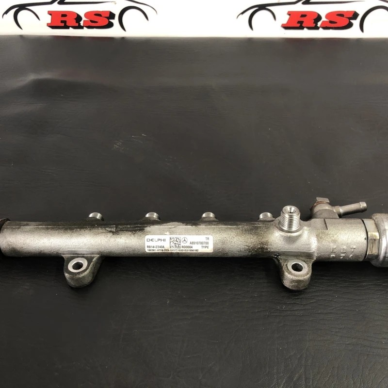 Rampa injectoare cu senzor Mercedes-Benz E Class W212 2016