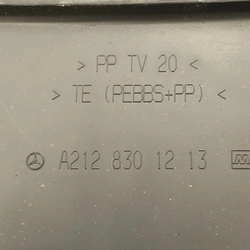 Grila stergatoare cu spalator parbriz / Mercedes-Benz E Class W212 2016 / Caroserie, oglinzi si faruri