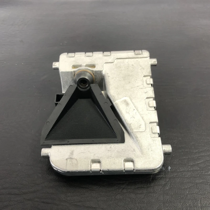Camera fata Mercedes-Benz 