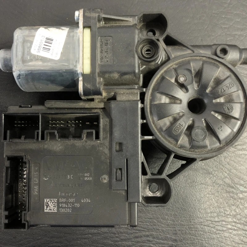 Motoras geam stanga fata Volkswagen Passat CC 2013