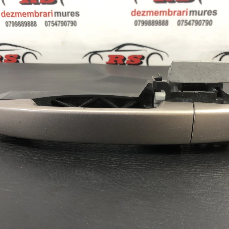 Maner usa stanga spate Nissan 