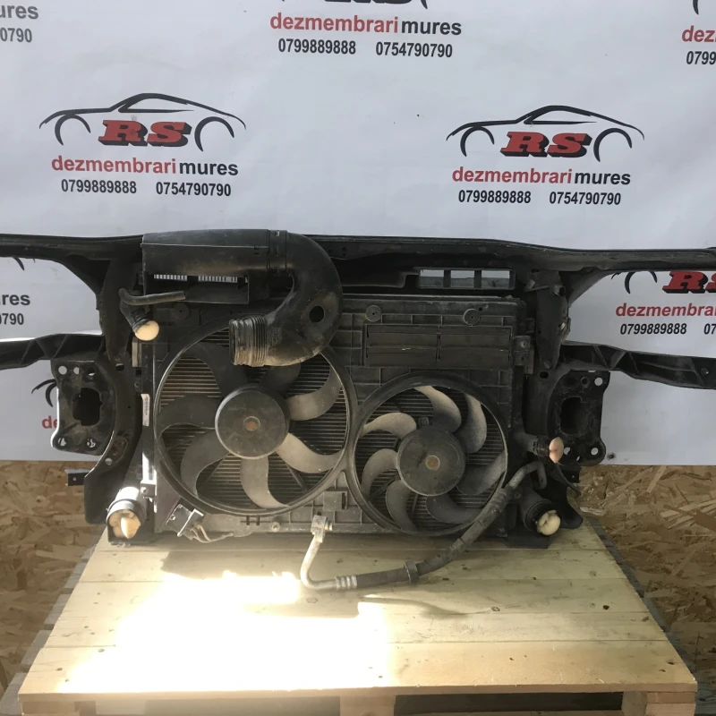 Trager cu radiatoare și Electroventilator / Volkswagen Passat B6 2010 / Caroserie, oglinzi si faruri