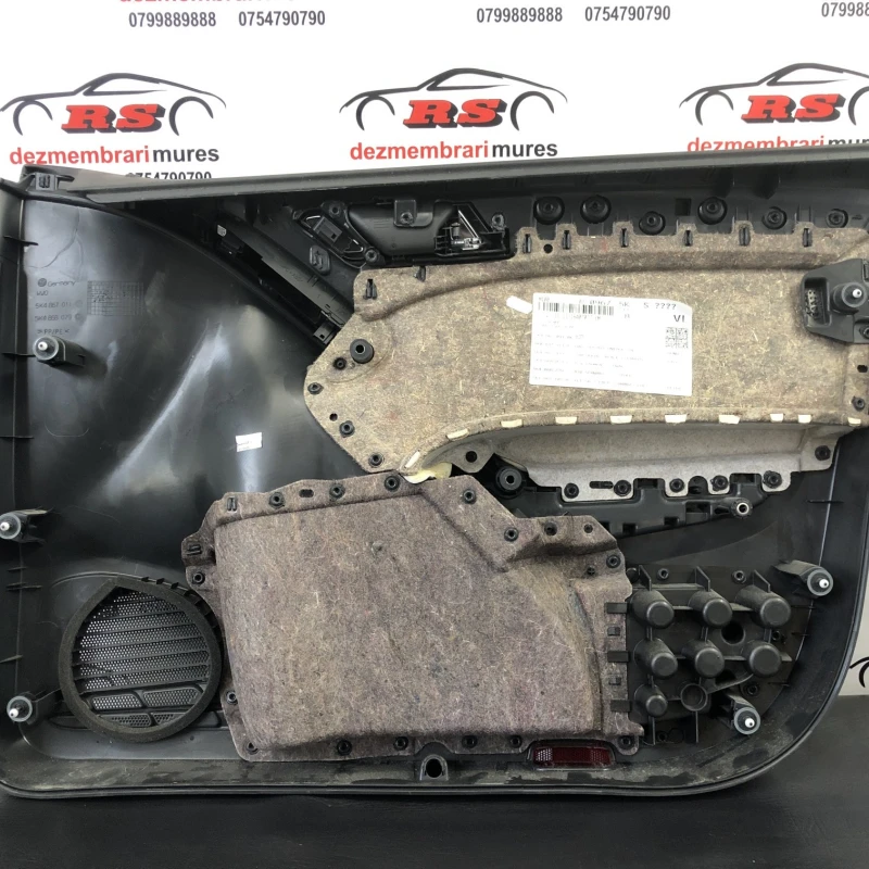 Panou tapiterie usa stanga fata / Volkswagen Golf MK6 2011 / Interior
