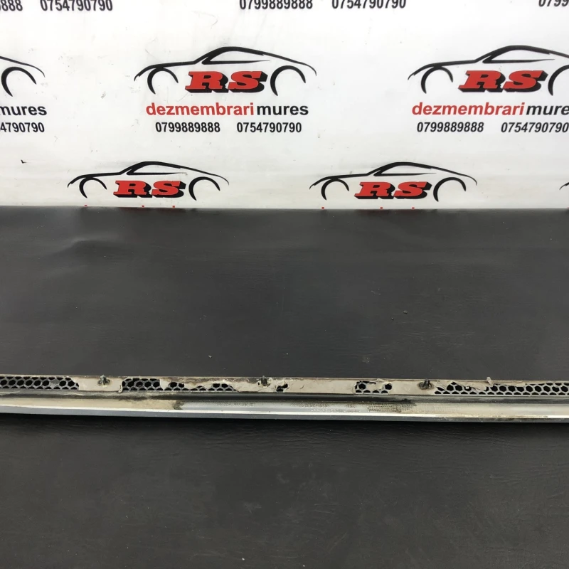 Bandou usa stanga spate / Volkswagen Passat B7 2013 / Caroserie, oglinzi si faruri