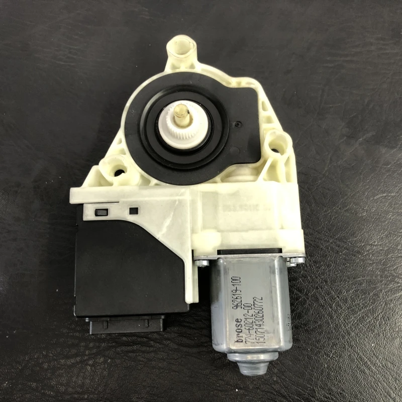Motoras geam stanga spate Volkswagen 