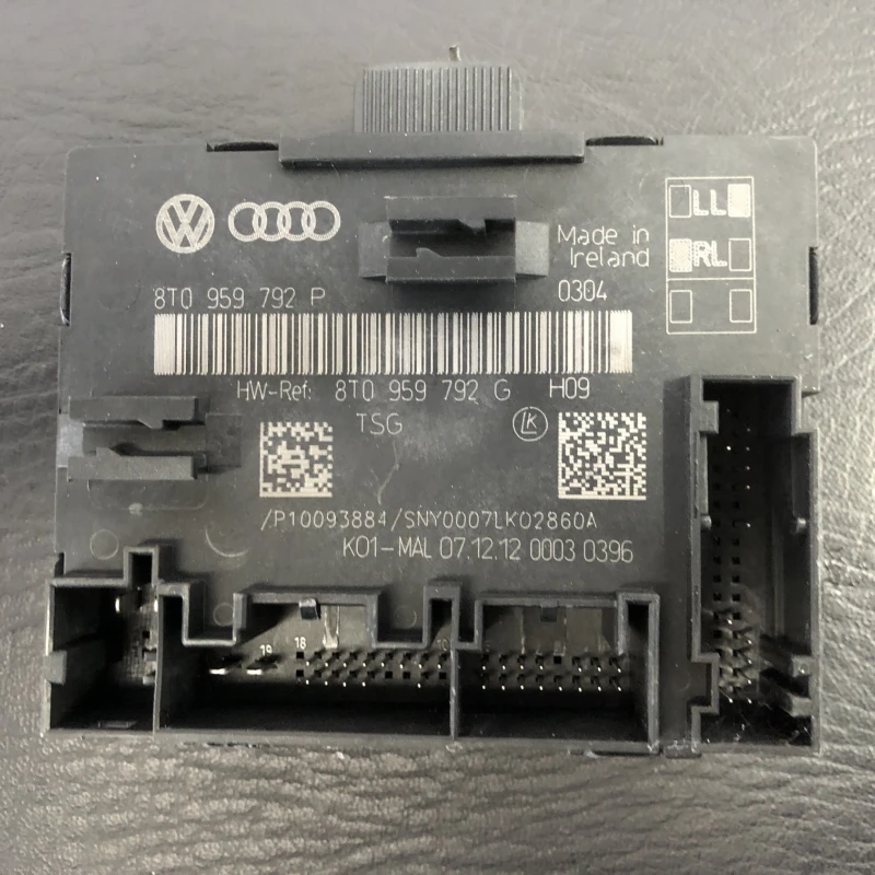 Modul usa dreapta fata / Audi A4 B8 2010 / Audio si electronice
