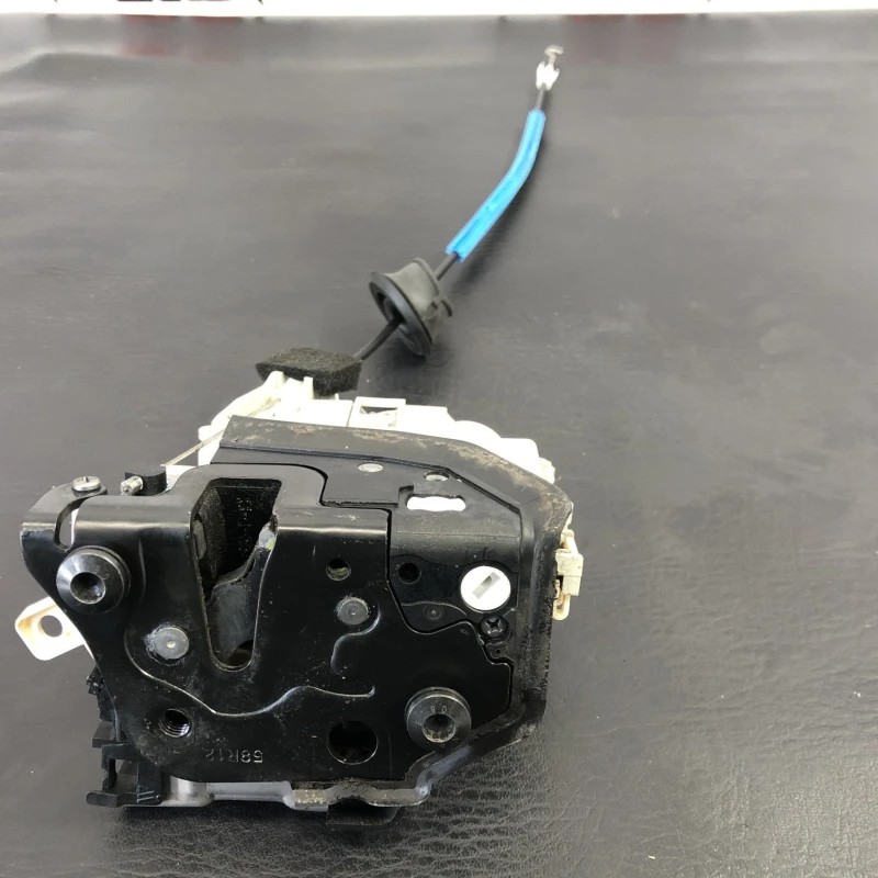 Iala broasca usa dreapta fata / Audi A4 B8 2010 / Caroserie, oglinzi si faruri