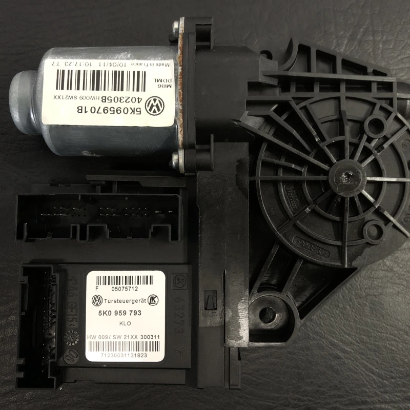 Motoras geam stanga fata Volkswagen 