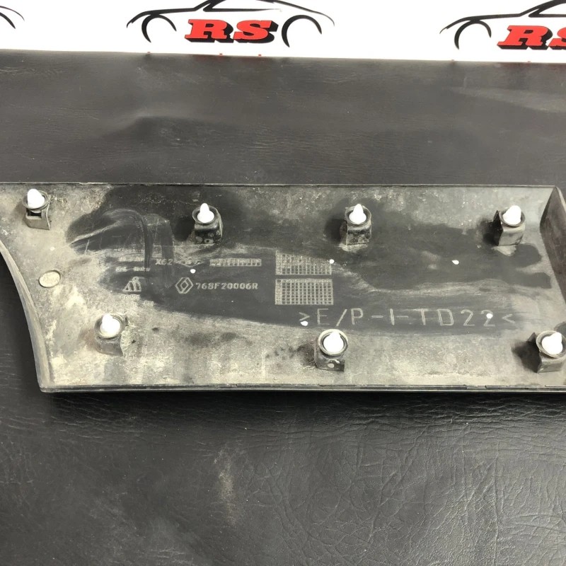 Bandou aripa stanga spate / Renault Trafic Trafic 2011 / Caroserie, oglinzi si faruri