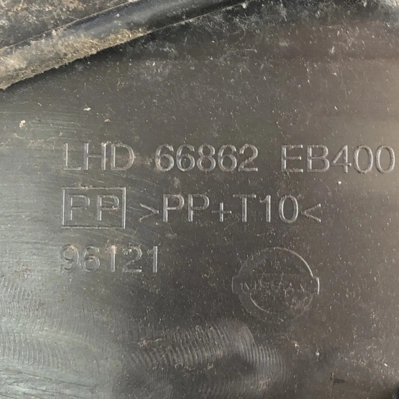 Grila stergatoare / Nissan Navara D40 2006 / Caroserie, oglinzi si faruri