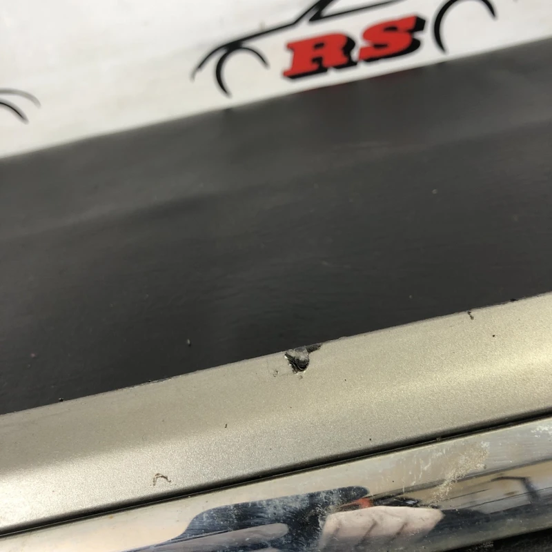 Bandou usa stanga spate / Volkswagen Passat B7 2013 / Caroserie, oglinzi si faruri