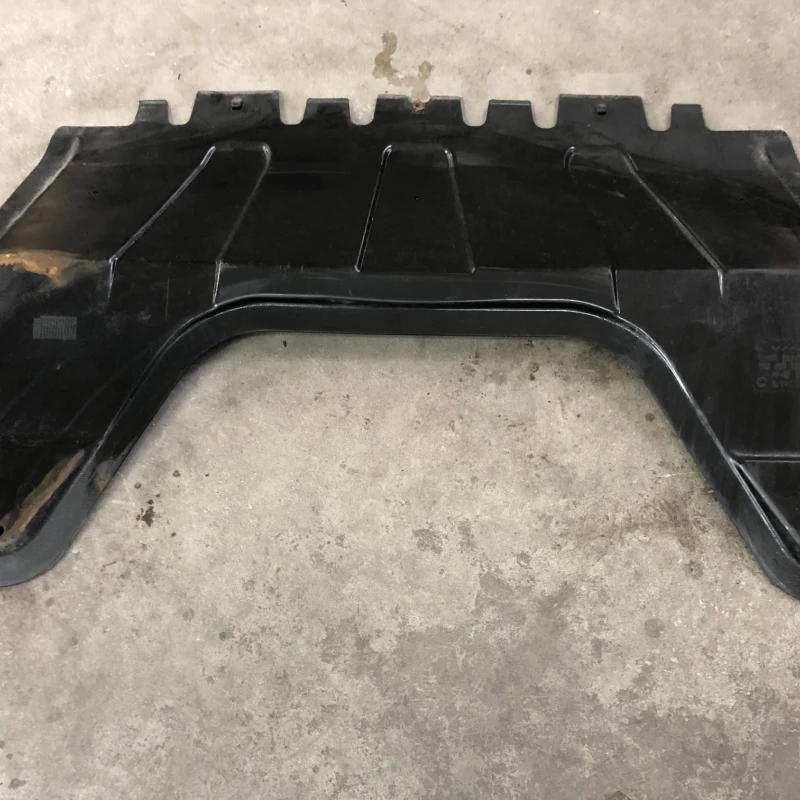 Scut radiatoare Volkswagen 