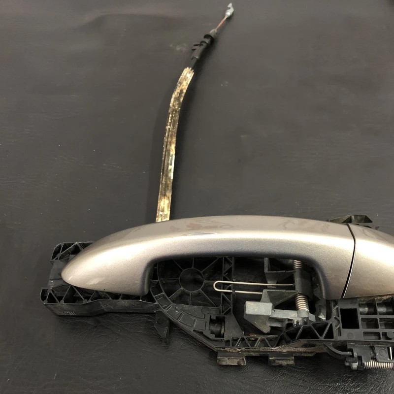 Maner usa dreapta spate / Volkswagen Passat B7 2013 / Caroserie, oglinzi si faruri