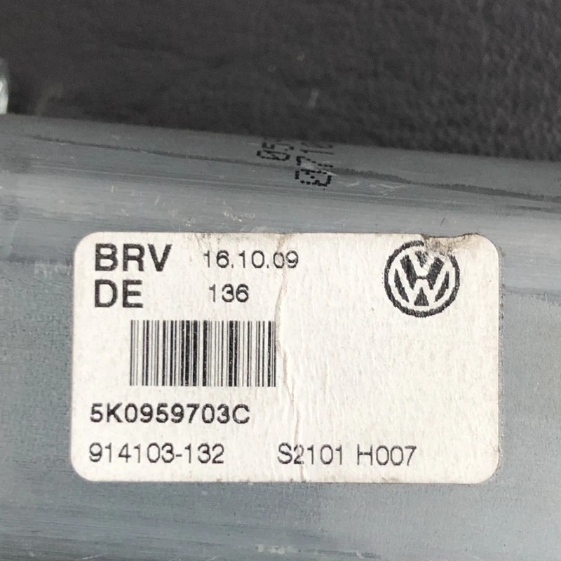 Motoras geam stanga spate / Volkswagen Golf MK6 2011 / Audio si electronice