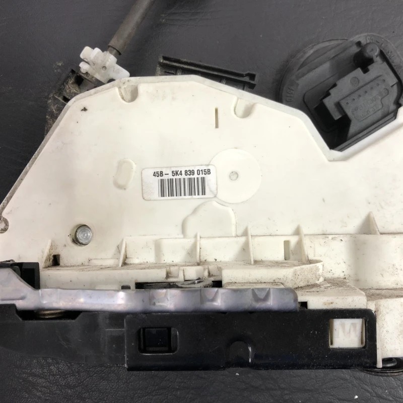 Iala broasca usa stanga spate / Volkswagen Golf MK6 2011 / Caroserie, oglinzi si faruri