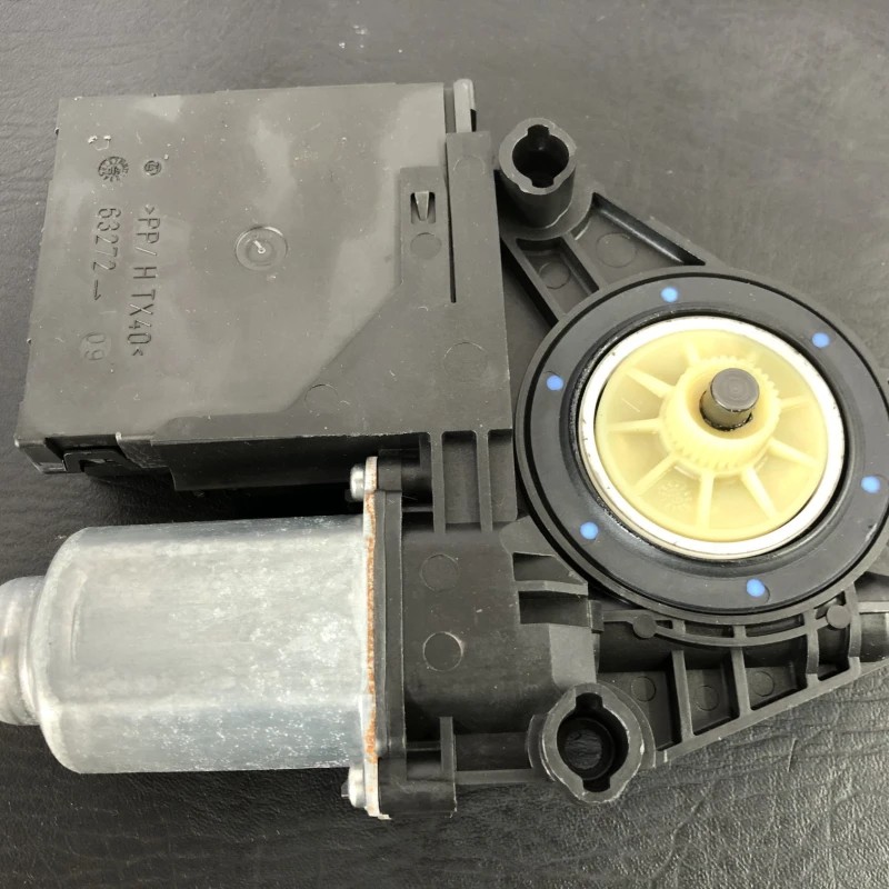 Motoras geam stanga fata Volkswagen Golf MK6 2011
