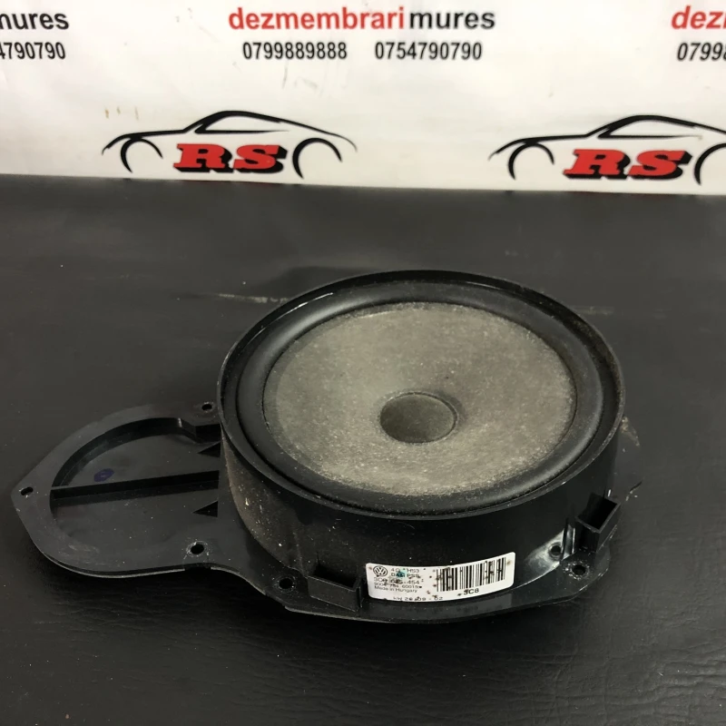 Boxa usa fara Volkswagen 