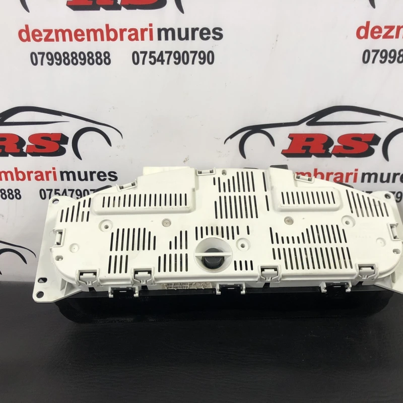 Ceas bord / Nissan Navara D40 2006 / Audio si electronice