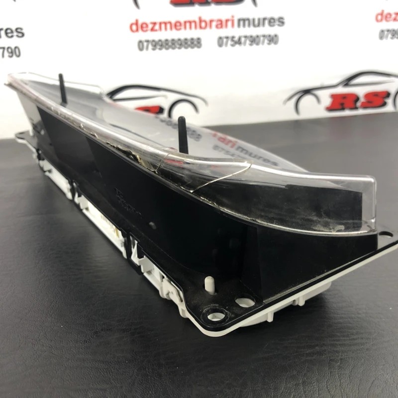 Ceas bord / Nissan Navara D40 2006 / Audio si electronice