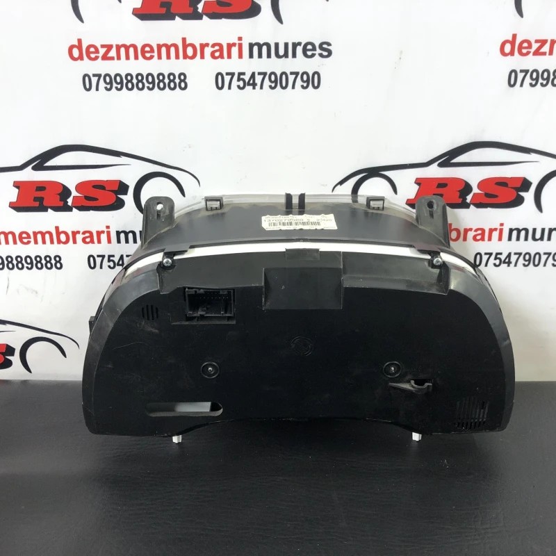 Ceas bord / Fiat Fiorino 225 2015 / Audio si electronice